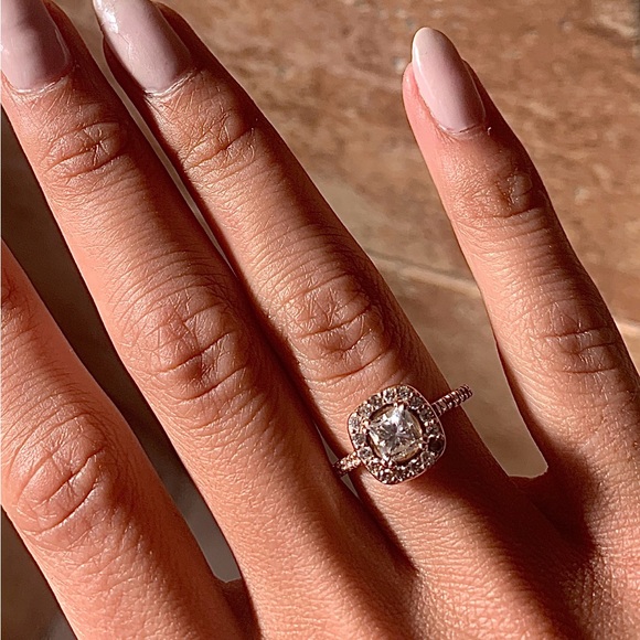 😍😍 Gorgeous 14k Rose Gold Diamond 1.5 ct engagement ring ✨ - Picture 1 of 17